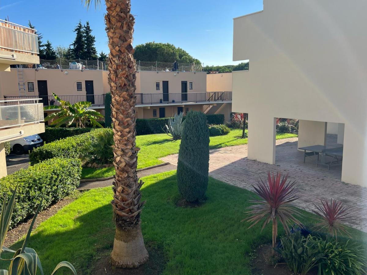 T2 Avec Veranda Et Piscine A Mandelieu La Napoule Dış mekan fotoğraf